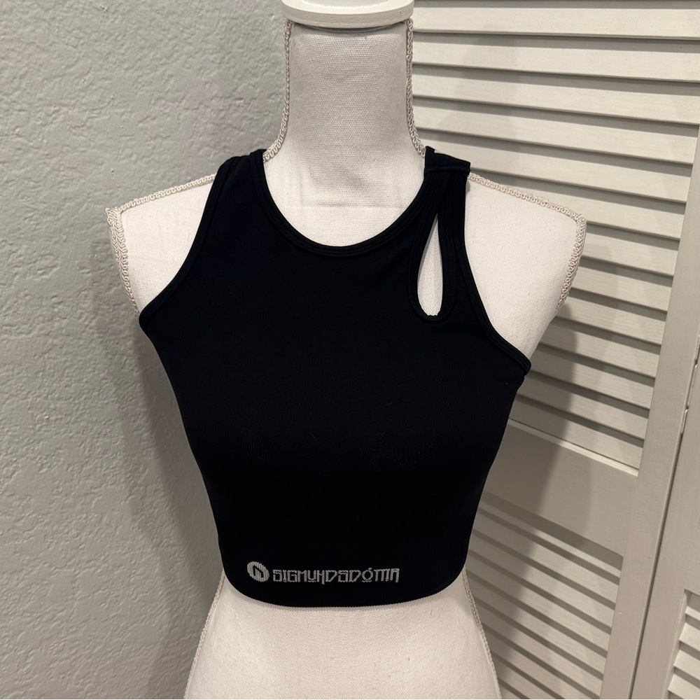 WIT Sara Sigmundsdottir Asymmetrical Sports Bra